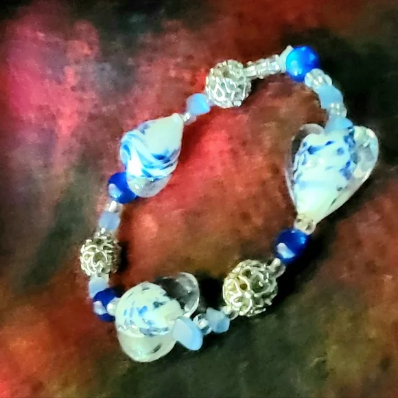 COPY - 🦋Handcrafted Blue/White/Clear Glass 💙 Beaded Bracelet - Picture 11 of 11